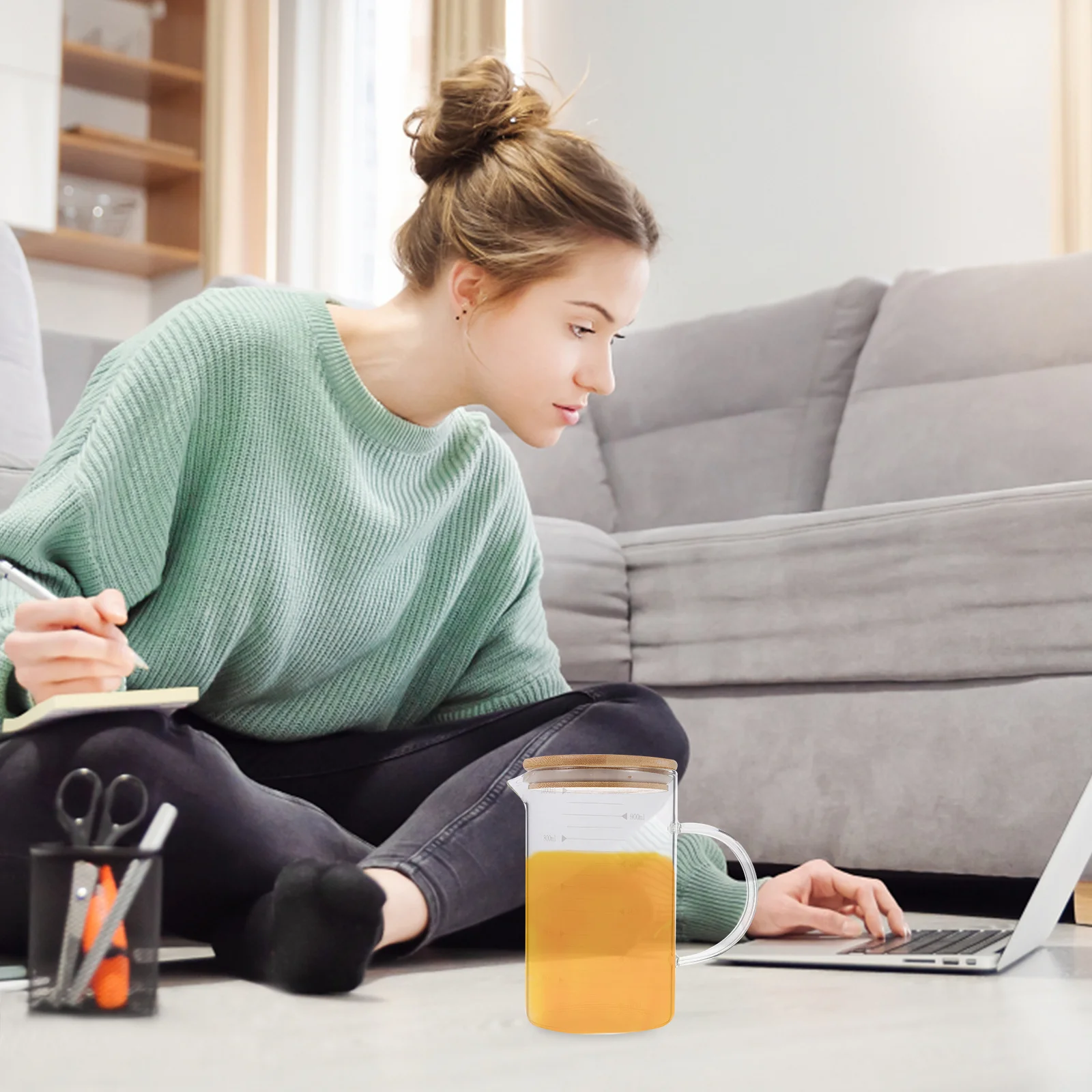 

1Set Thickened Heat Resistant Glass Measuring Cup Wood Cover Accurate Scale Kitchen Baking Liquid Measuring Glass Mug Household