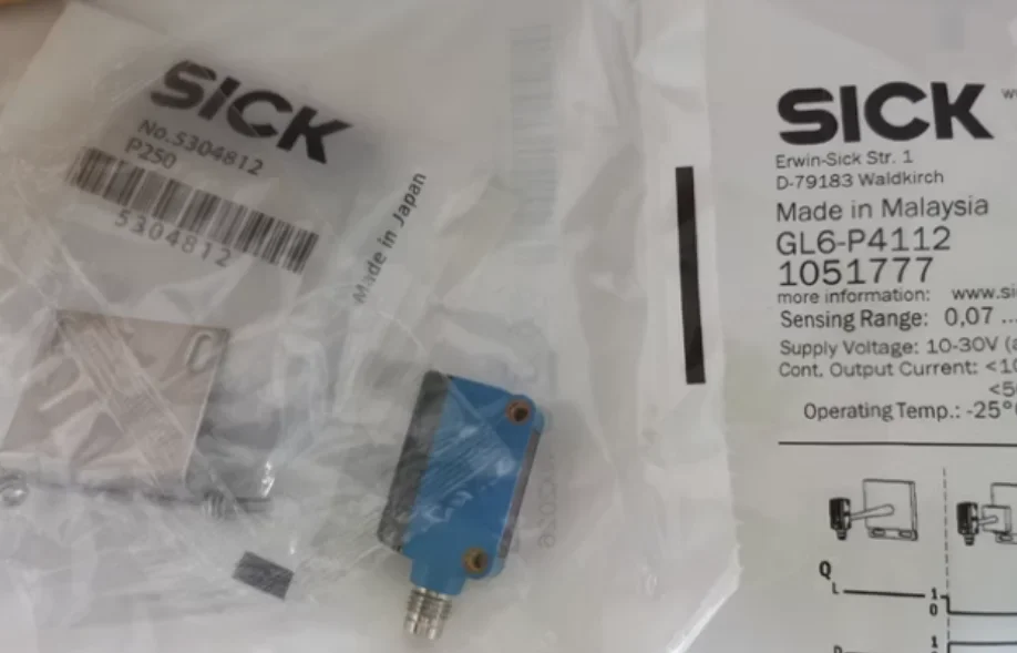 New Original SICK GL6-P4112 mirror reflective photoelectric sensor