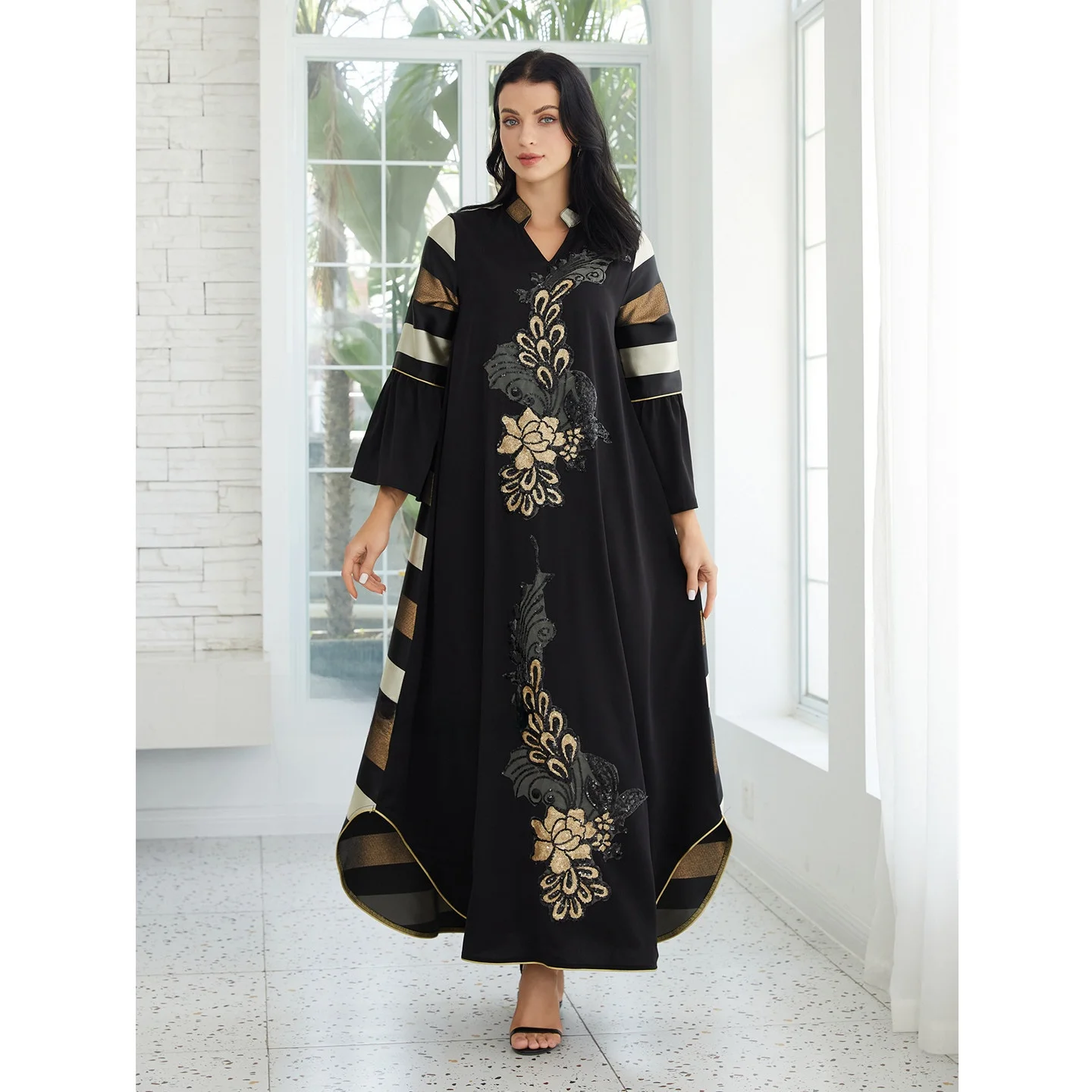 

Sequined Striped Robe Long Dress Women's Abaya Gown Ethnic Style Loose Waist Polyester Fabric Long Sleeve V-Neck A-Line Skirt