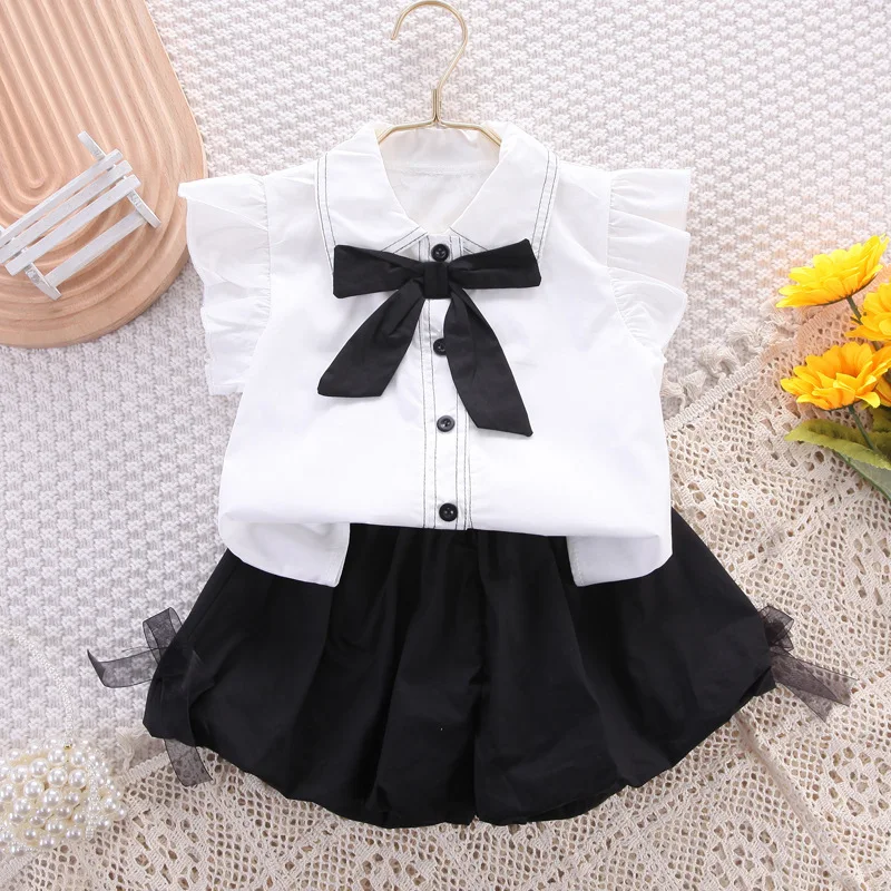 Summer Fashion Girl 0-4 Year Old Girl Set Cute Outdoor 2-piece Set Bow Small Flying Sleeve Top and Shorts Suitable Girl Set