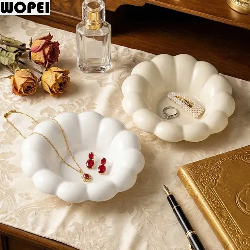 Creative Flower Shaped Edge Decoration Tray Ceramic Jewelry Storage Tray Key Storage Tray Serving Plate Home Storage Tool