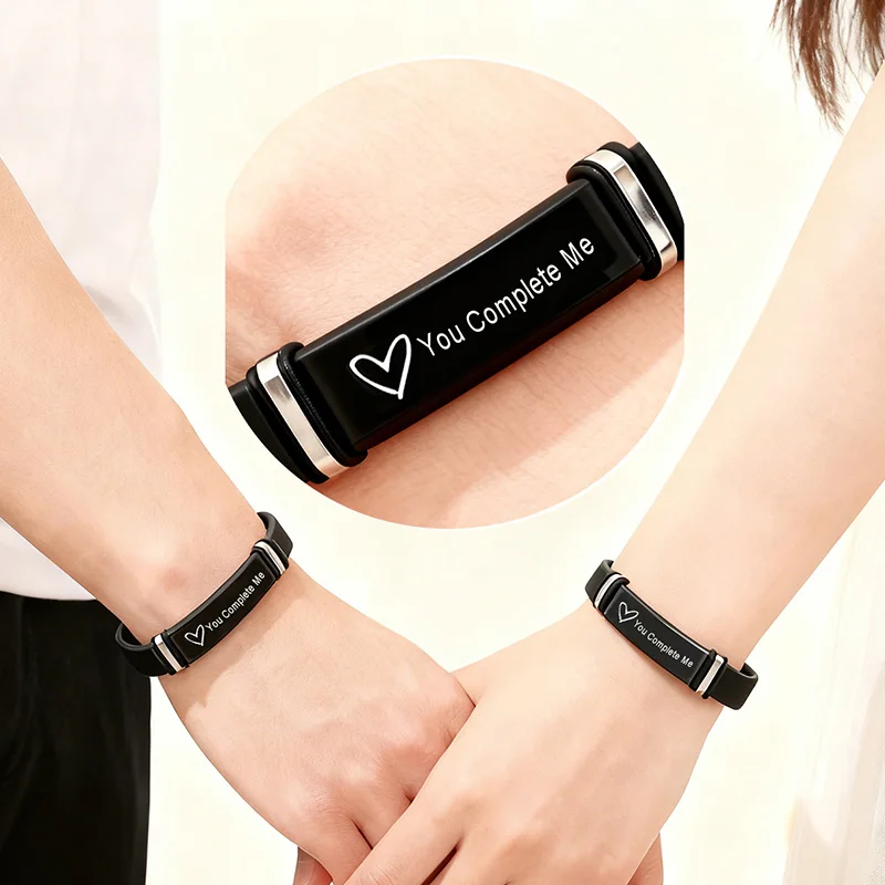 2-teiliges modisches schwarzes Liebesherz aus Edelstahl und Silikon für Paare, „You Complete Me“-Armband-Set, Geschenke