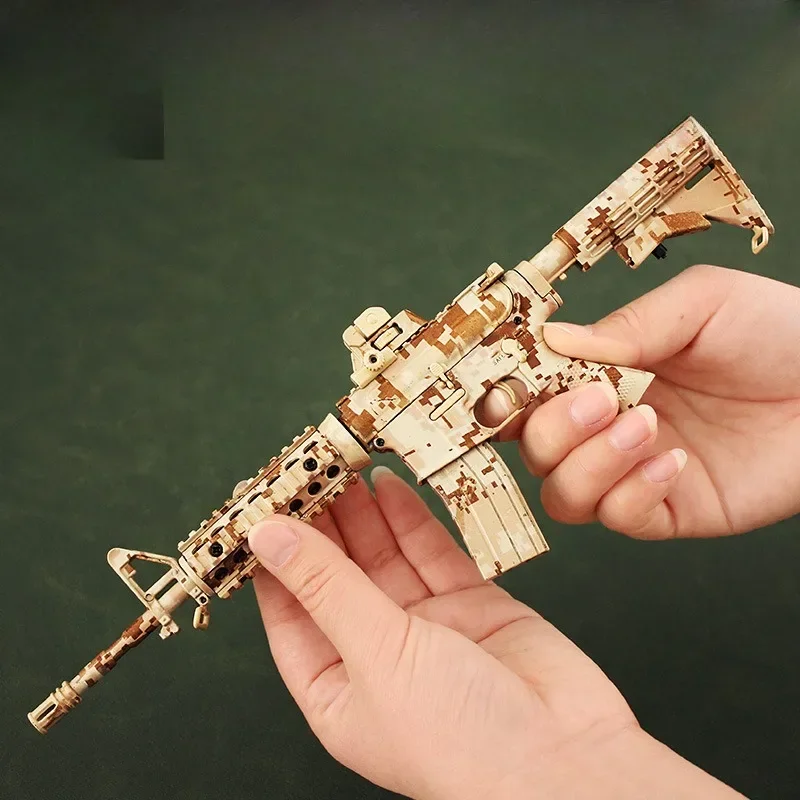 In The Autumn of 2024, 1:3M4A1 Alloy Jewelry Toy Gun Can\'t Launch The Detachable Desert Gun Model M416 Boy Gift.