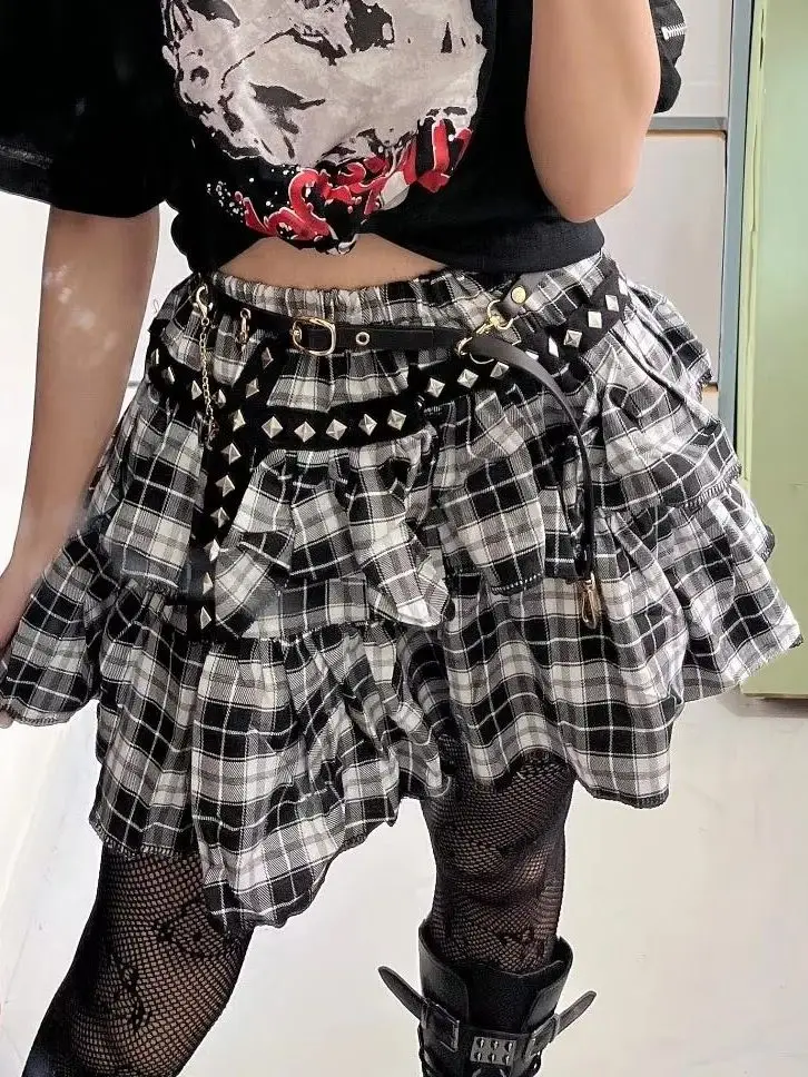 Vintage Harajuku Subculture Black White Plaid Women's High-Waisted Puffy Tiered Skirt Sweet Cool Punk Japanese-Inspired