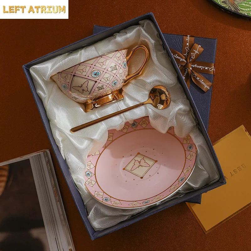

Butterfly Ceramic Bone Porcelain Coffee Cup and Dish Set Retro English Afternoon Tea Set Tea Cup and Hand Gift