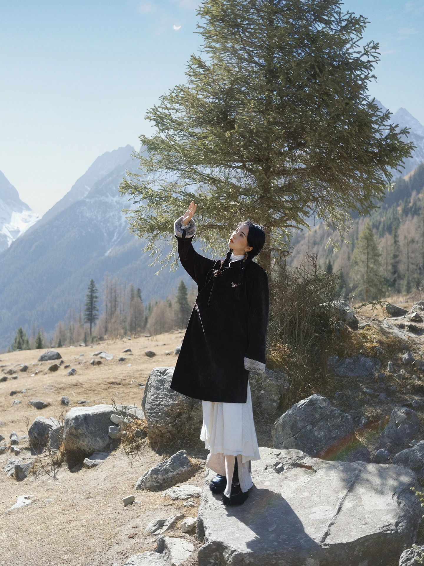 

Винтажная тибетская одежда: женское зимнее пальто из хлопка и вельвета, удлиненное, с воротником-стойкой, прямого кроя, средней длины