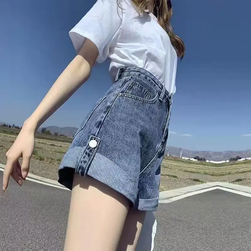

High-waisted Denim Shorts Women Summer Loose Fit 2026 New Style Korean Version Slimming Solid Color Student Hot Pants