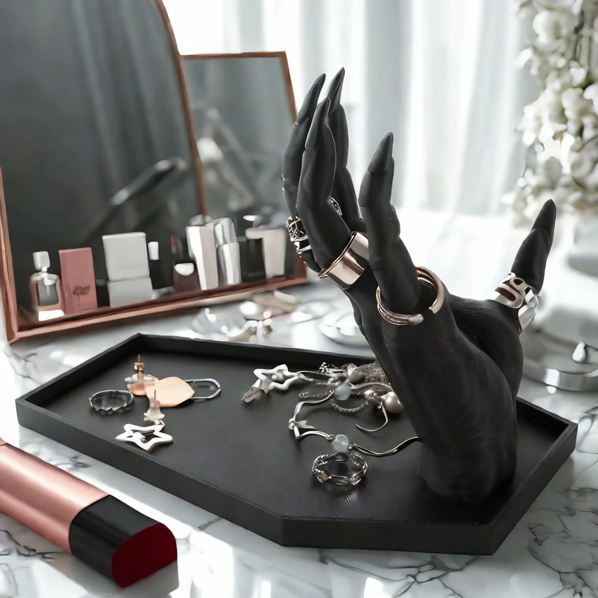 Dark Style Devil's Hand Jewelry Stand, Gothic Dressing Table Display Artifact, a Must-Have Collection for Dark Players.