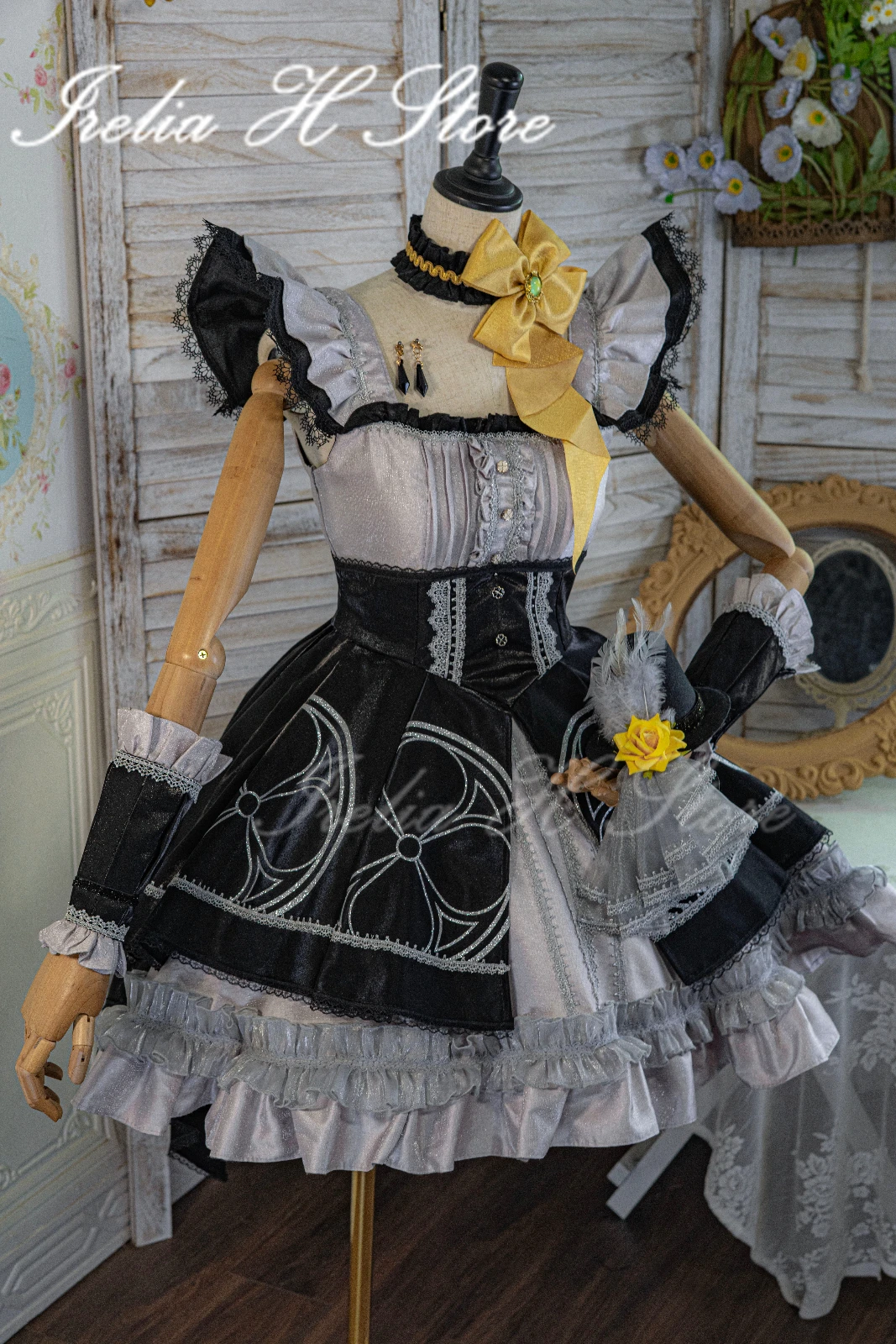 

Irelia H StoreIochi Mari from Blue Archive Iochi Mari Cosplay Costume for women Lolita Dress Halloween Role Cosplays Customized