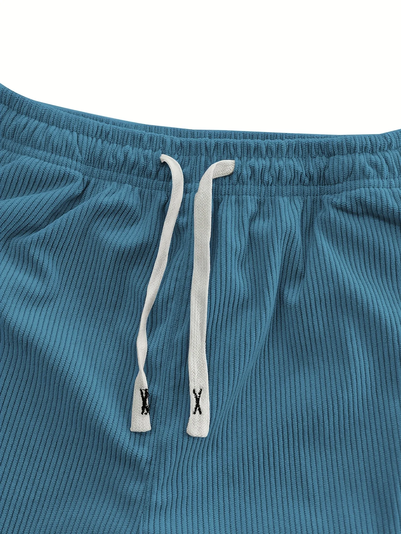 Herren-Cordhose mit weitem Bein, ideal für Herbst und Winter, mit elastischem Bund und Kordelzug sowie kleinem Aufnäher, locker fallende, gerade geschnittene Hose, bequeme Alltagshose für Herren. – Detail 6