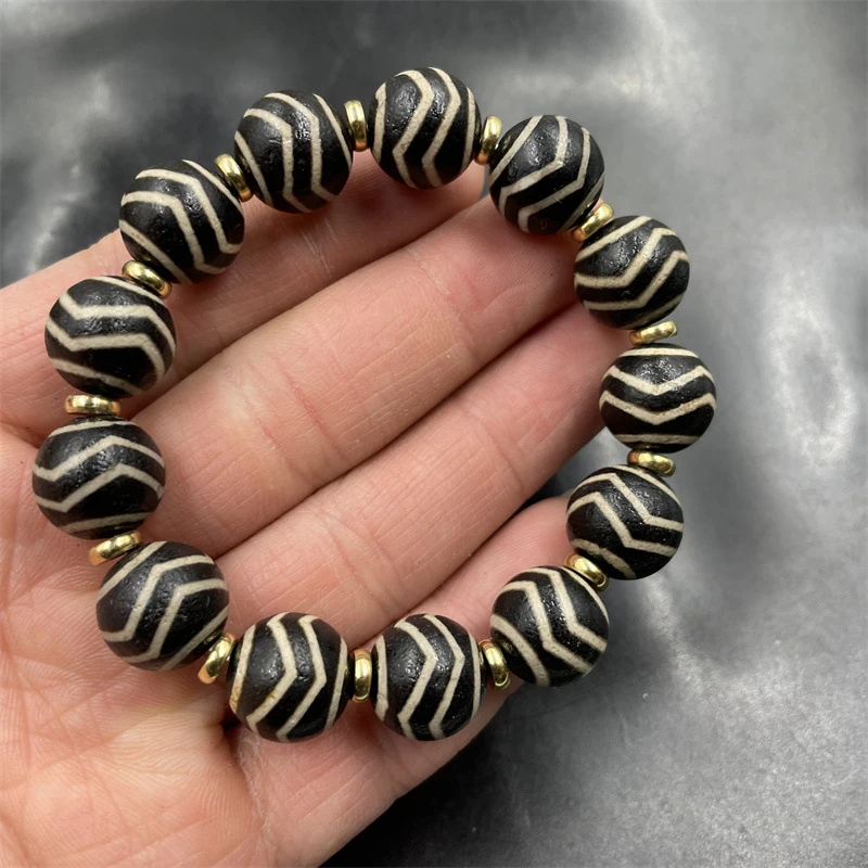 

14mm black ripple , Tibetan old agate bracelet