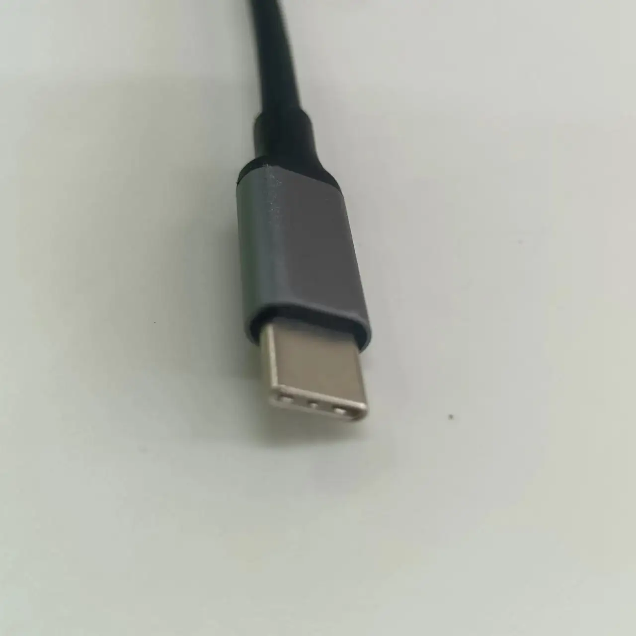 Док-станция AIRSKY с USB C на VGA AUX HDMI.