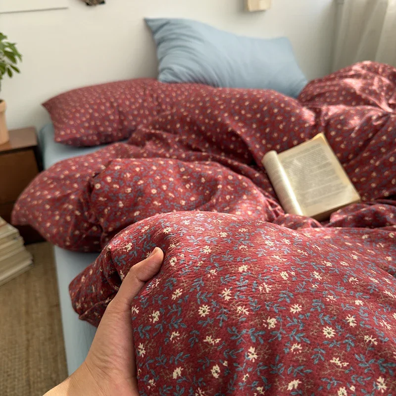 Spring and Summer Floral Bedding Set Skin-Friendly Cozy Comforter Sets for Naked Sleep Literary Polyester Printed Bedclothes