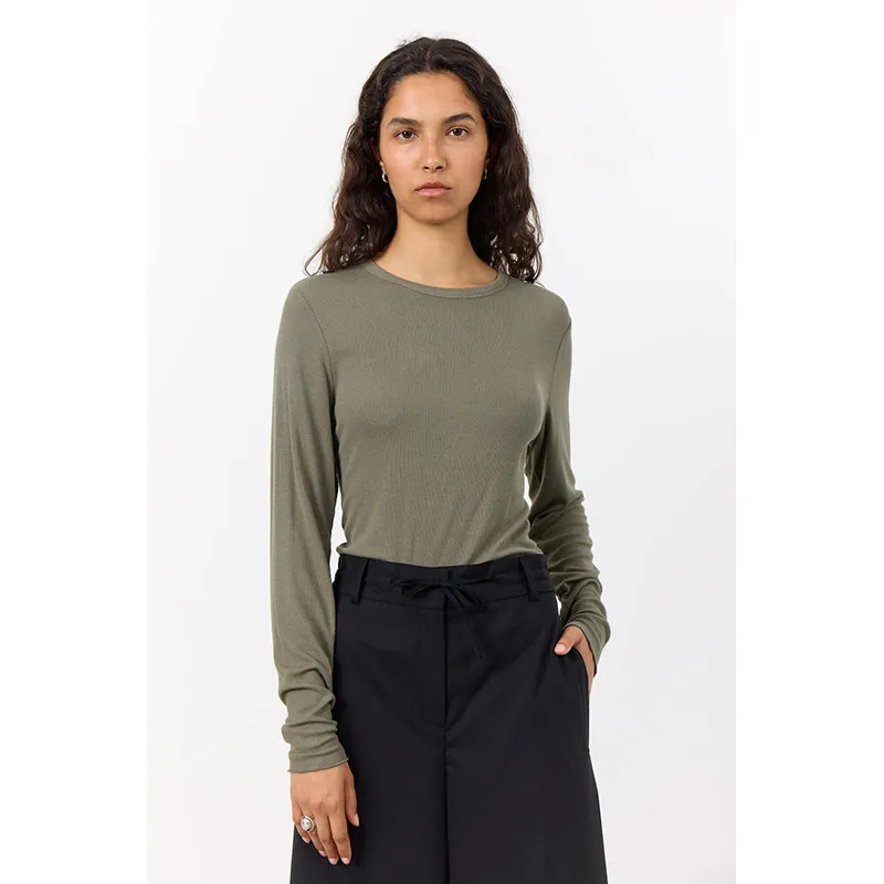 Nordic 1evete White Label Women's Long Sleeve T-shirt D1621 Slim Fit Casual Style Base Layer Top 399 Crowns