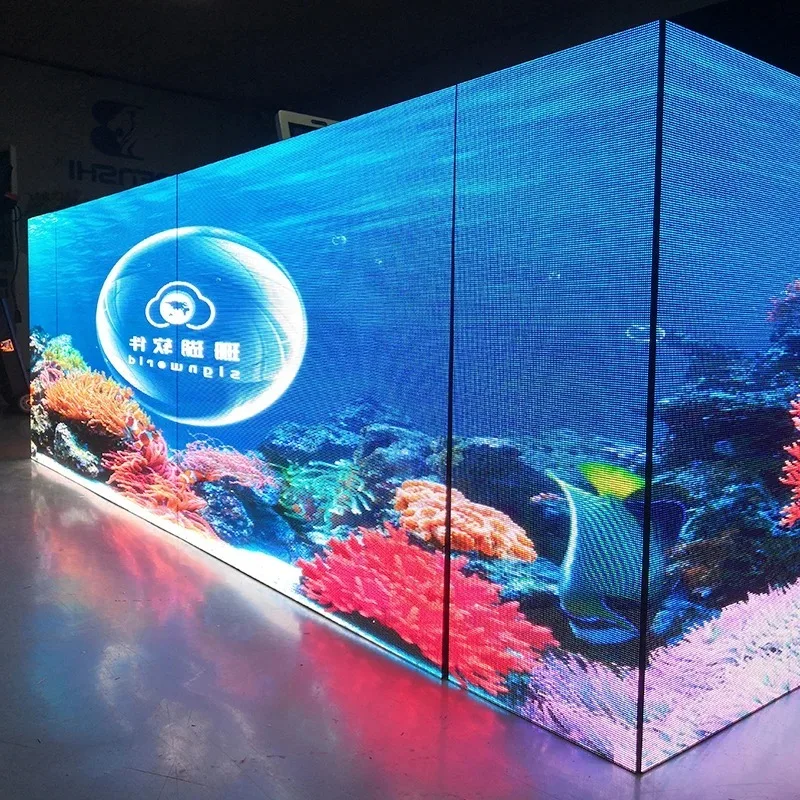 Custom Outdoor Vertical LED Screen P2.5 Full Color Wall Display