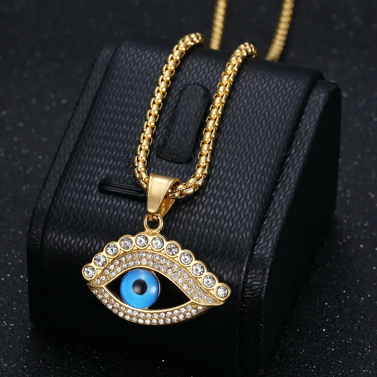 

Unisex 18K Gold Plated Zircon Necklace Fashion Stainless Steel Blue Angel's Eye Pendant High Quality Designer Jewelry