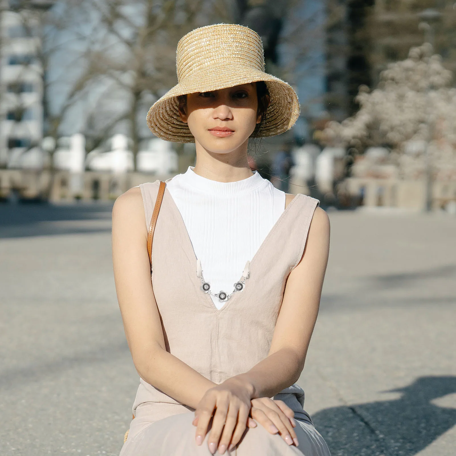 

2pcs Flower Sweater Clips For Women Vintage Cardigan Collar Clip Shawl Buckle Dress Shirt Accessory Garment Pin