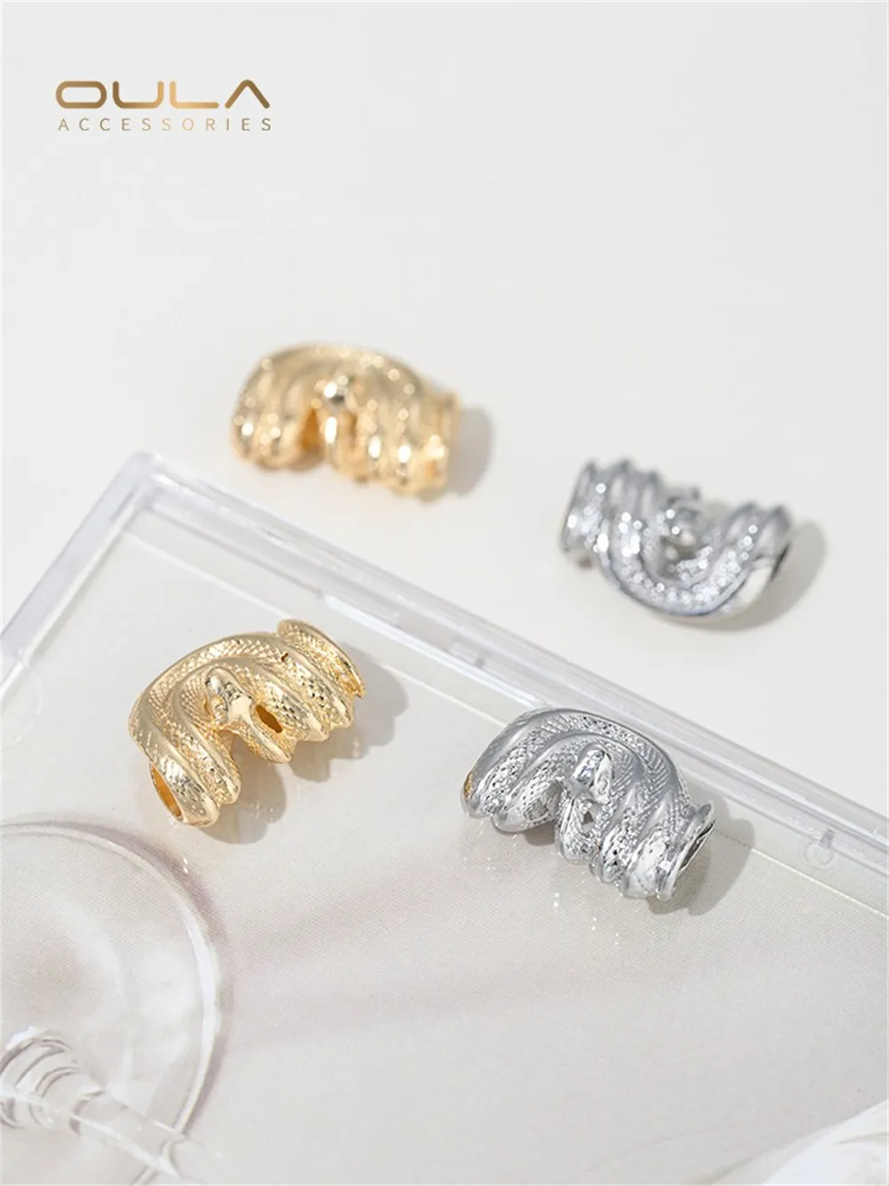 

1PCS 14K Gold-plated Snake-shaped Bead Zodiac Plate Snake Through Hole Pendant Diy Handmade Crystal Pearl Jewelry Accessory