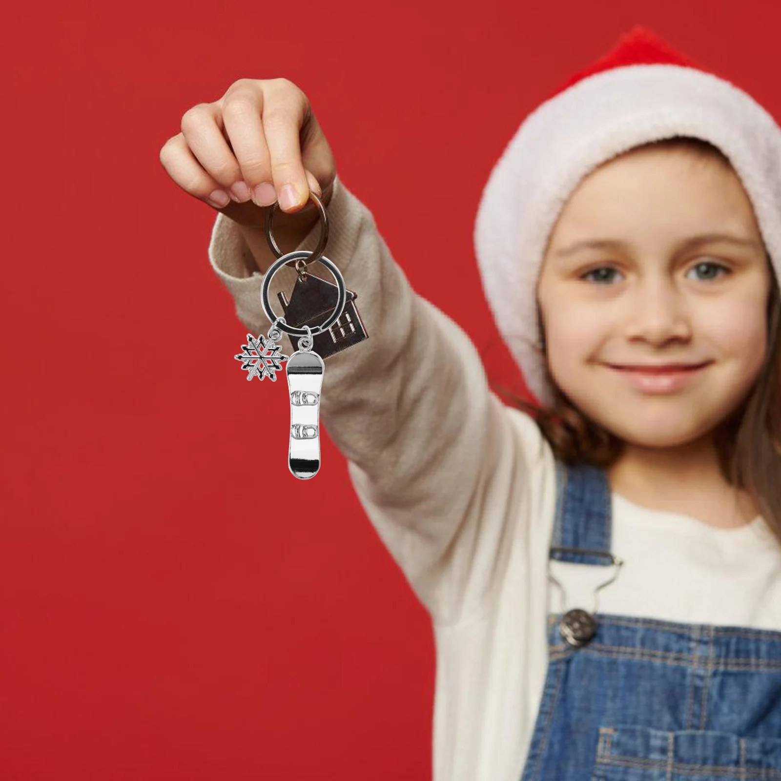 Mini Snowboard Keychain Custom Metal Sport Pendant for Bag Car Keys Unique Winter Accessory for Enthusiasts Ski Pendant