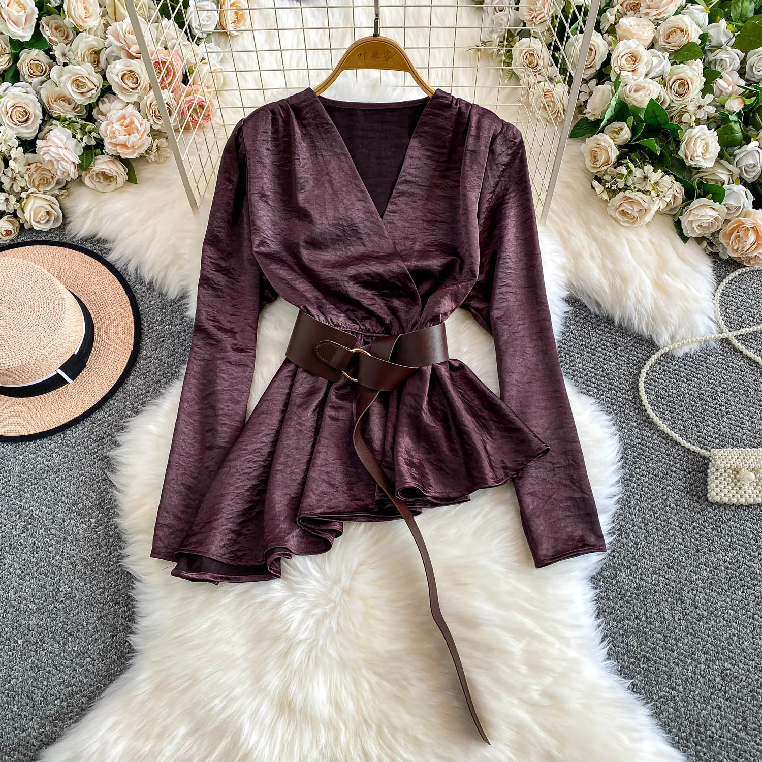 

V-neck long-sleeved T-shirt women's autumn satin design tie-waist slim-fit irregular top