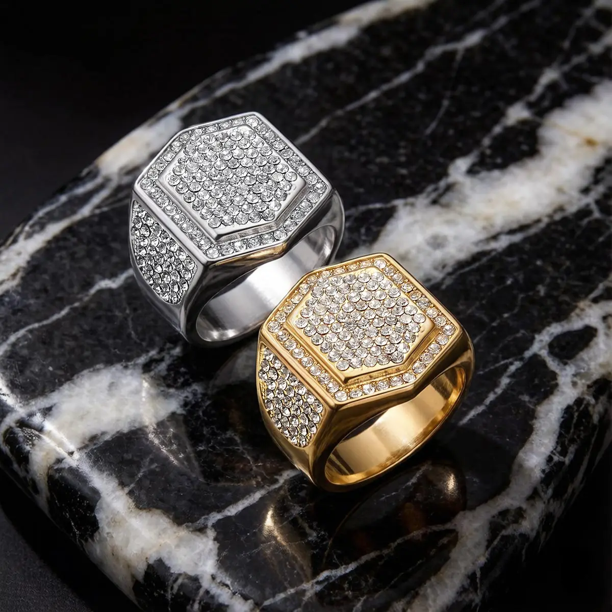 

Hip-Hop Style Shiny Diamond Stainless Steel Geometric Square Men's Ring Jewelry in Gold and Silver, High-Quality Non-Fading Men's Ring