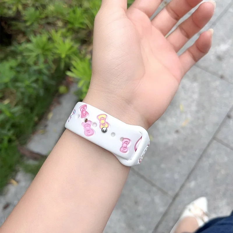 Sanrio Hello Kitty Strap for Apple Watch Band 45mm 44 42mm 41 40 49mm 44mm Cute Silicone Wrist Bracelet for Iwatch Series 8 9 7