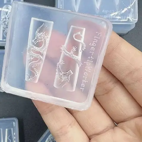 

1PCS Cartoon Mini Snake Silicone Nail Mold Nail Stamping Stereoscopic Decorations Nails DIY Design Manicure Tools