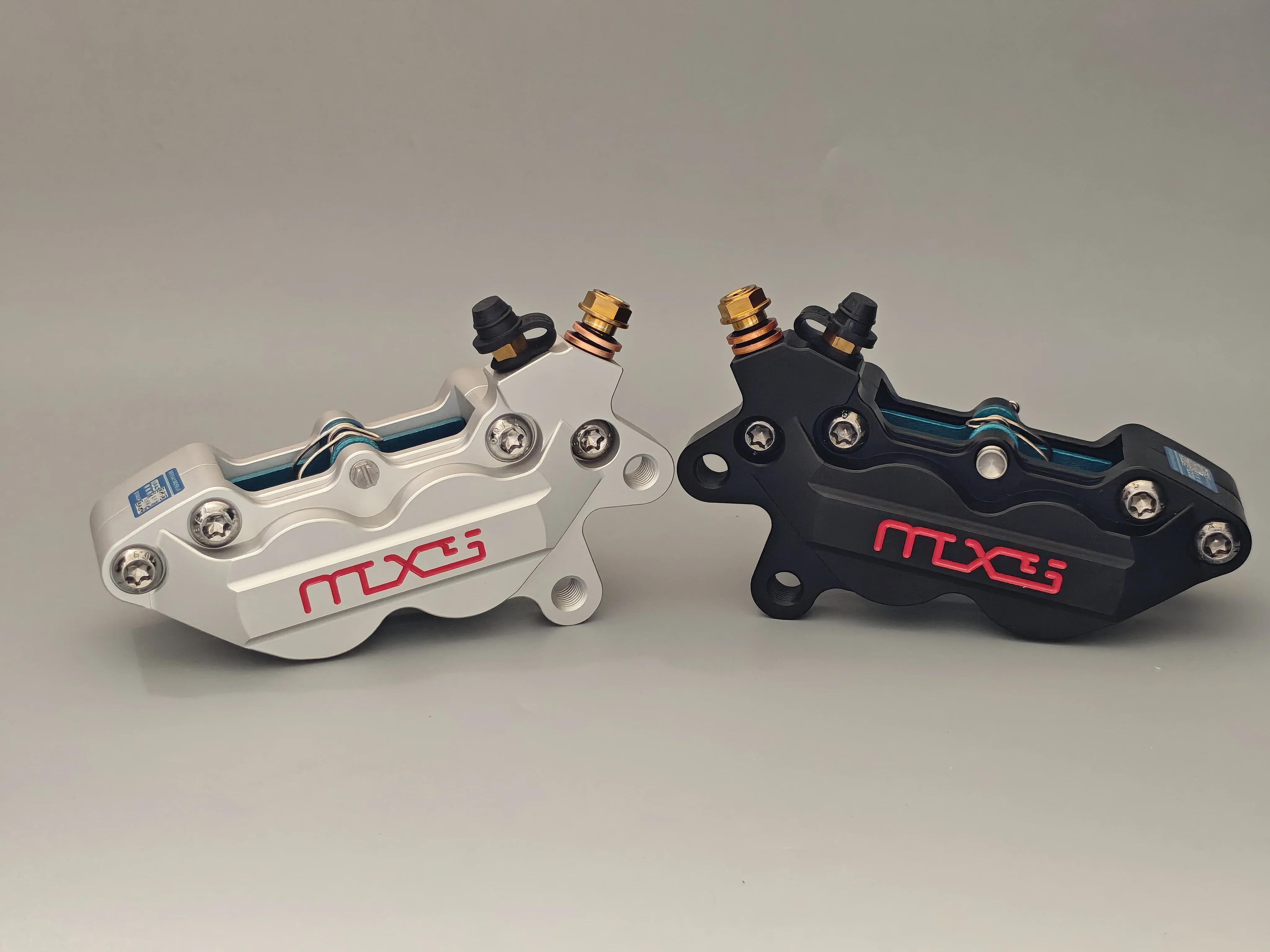 

Universal CNC Motorcycle Disc Brake Caliper Mount for Left Right Brake Pump For Honda Yamaha Kawasaki Scooter