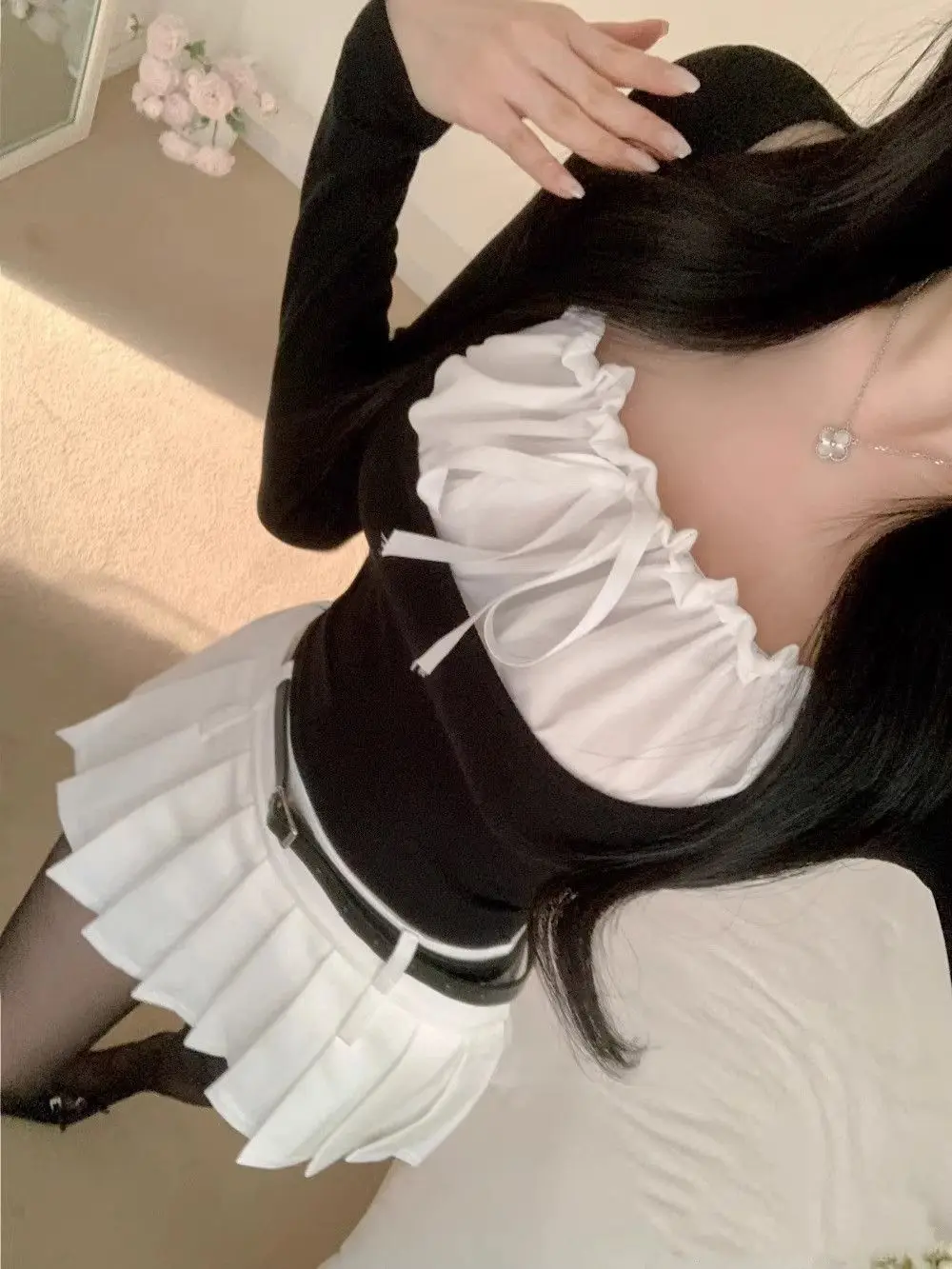 Camisetas de otoño, camiseta de manga larga adelgazante con cuello cuadrado fino y arrugas dulces, ropa superior Base