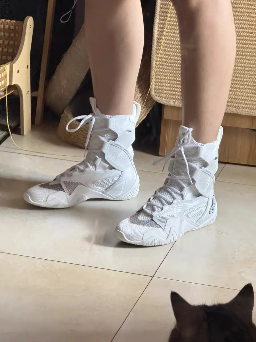 

Men's Wrestling Shoes Comfortable and versatile unisex wrestling trainers Cushioned and slip-resistant wrestling footwear