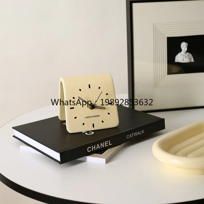 AA  Ceramic Clock Simple Clock Home Ornaments Living Room and Bedside Mute Desk Clock