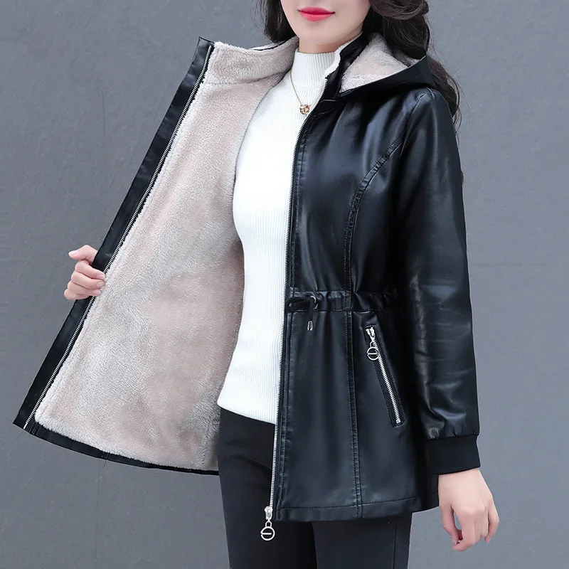 UHYTGF Fleece Winter Leather Female Quality Pu Leather Windbreaker Women Temperament Slim Warm 3XL Big Size Coat Deri Ceket 425