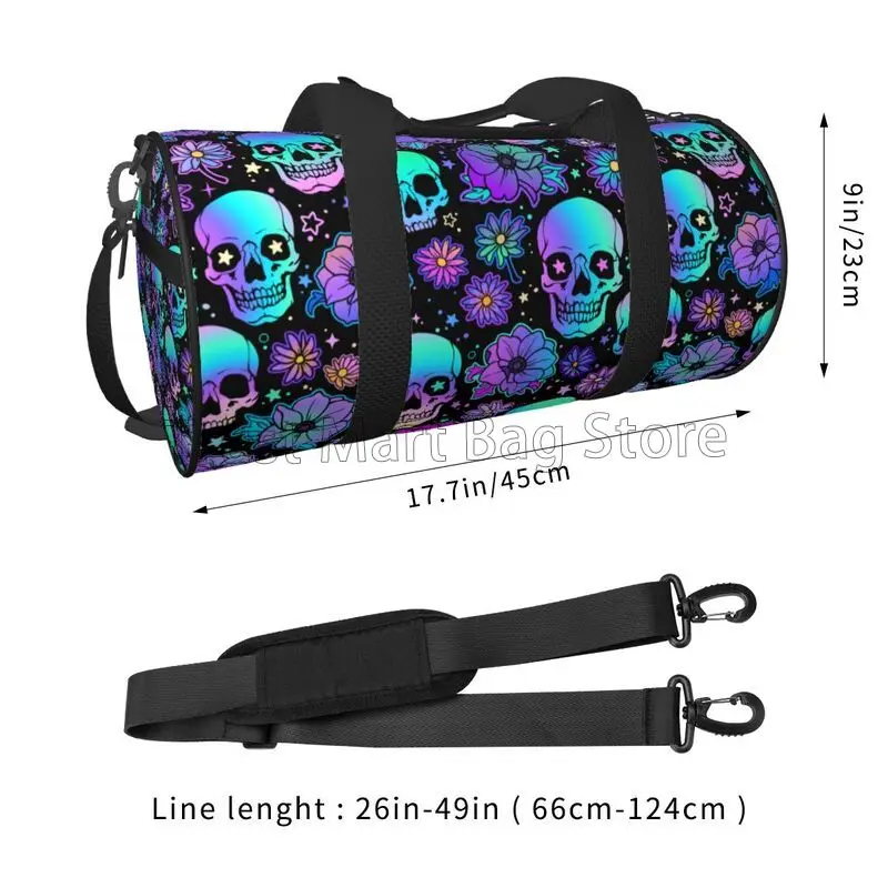 Flores e crânios imprimir mochila de viagem preta, impermeável esportes Tote Gym Bag, bagagem dobrável, Weekender Overnight Bag