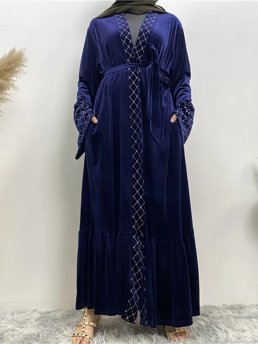 Middle East Winter Fall Velvet Long Sleeve Women Muslim Fashion Maxi Turkey Dress Ramadan Kaftan Dubai Abaya Islamic Clothing