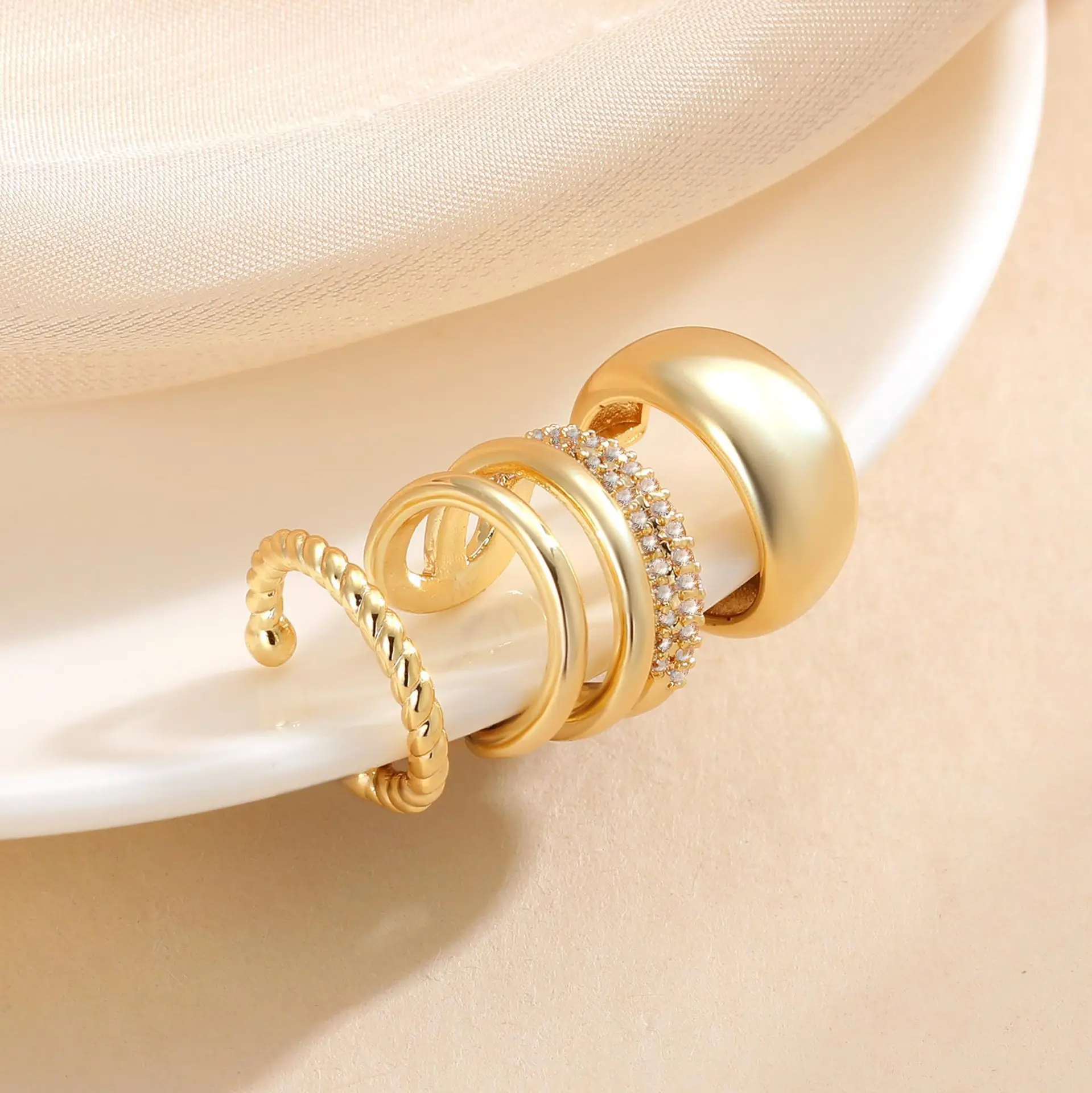 3pcs Gold Color Ear Cuff Set For Women No Piercing CZ Zircon Clip On Earrings Multi Style Stackable Cartilage Ear Clips Jewelry