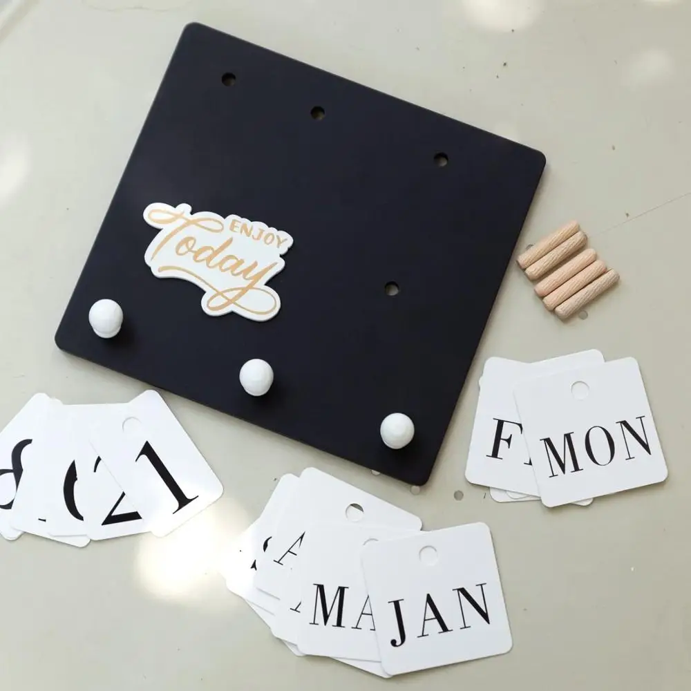 

Creative Perpetual Calendar Ornaments Adjustable Month Date Display Eternal Desktop Calendar Wall-mounted Home Decoration