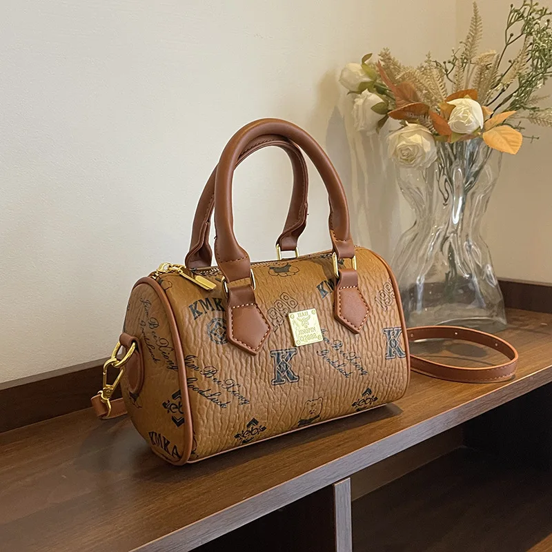 

2026 SS Women's Soft Leather Tote Bag, Vintage Quilted Crossbody Purse, Multi-way Shoulder Bag for Casual Dating Daily Commute