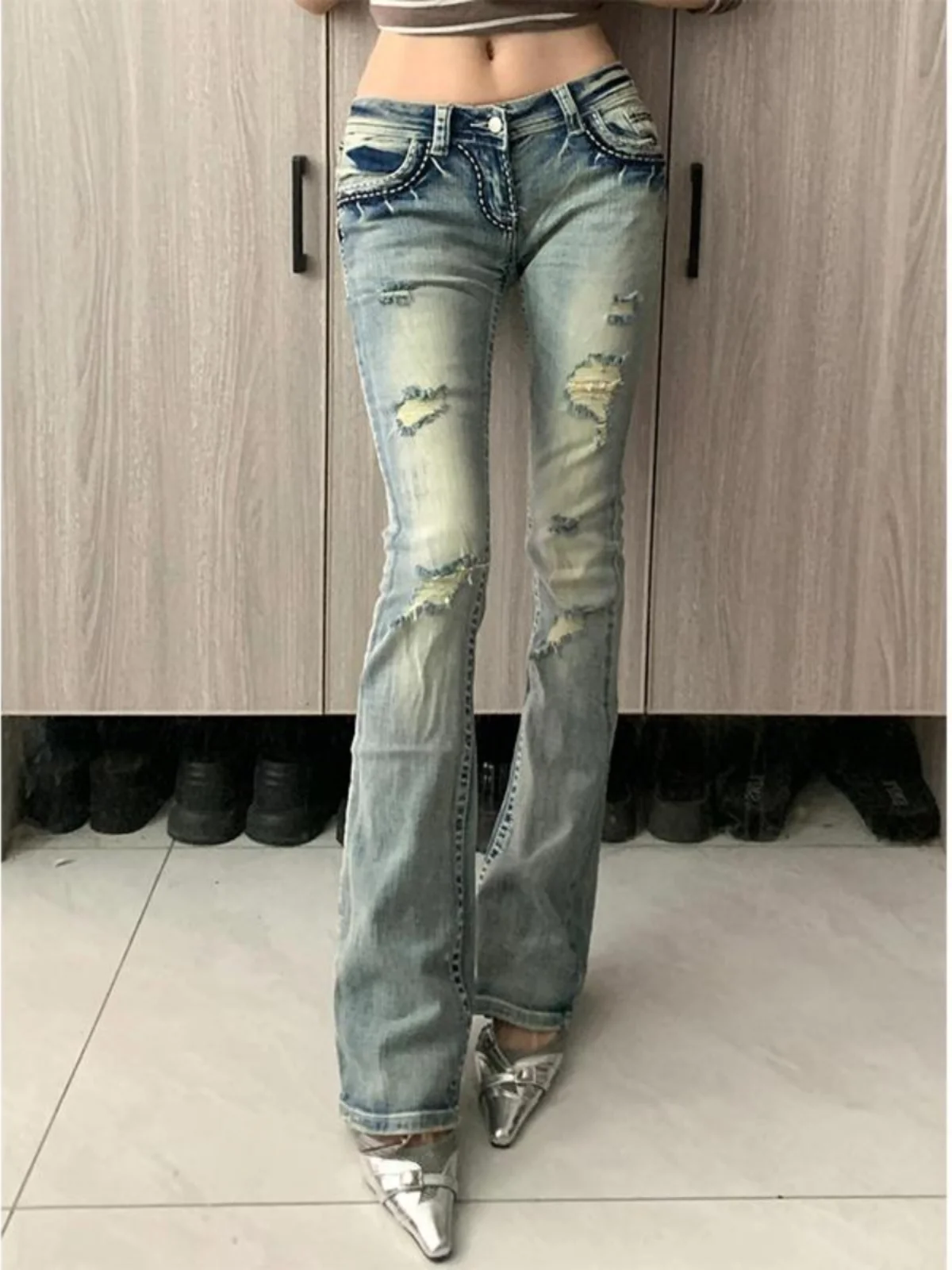 

Low Waist Distressed Denim Jeans Women's Y2K Retro Hot Girl Streetwear Spring 2025 Washed out Slim Fit Long Pants
