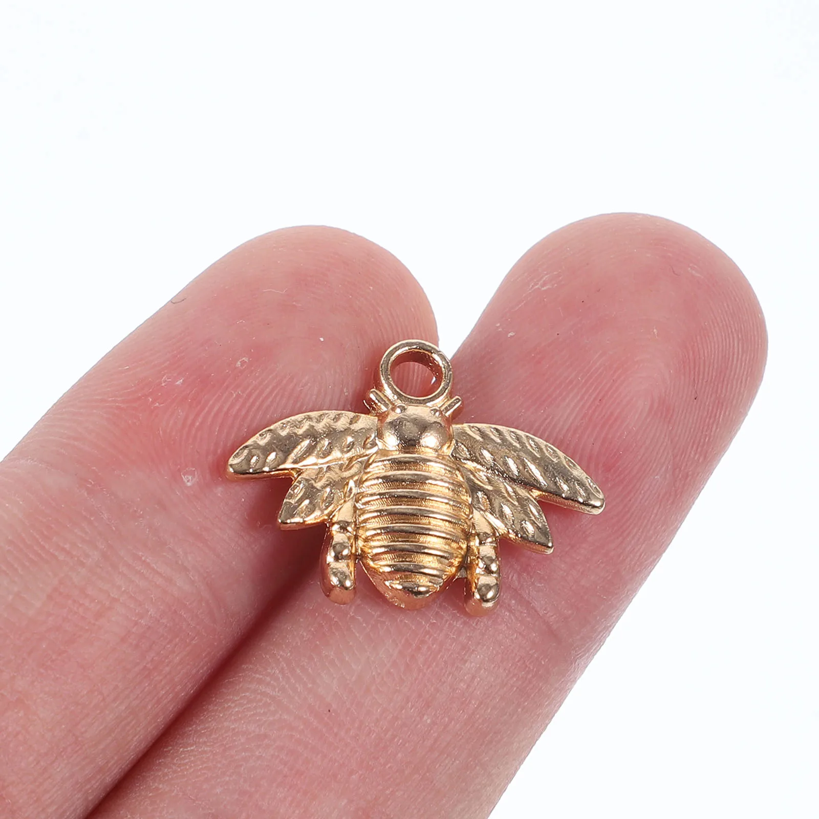

50pcs Little Bee Pendant Charm Silver Color Gold DIY Crafts for Necklace Earring Making Jewelry Accessories