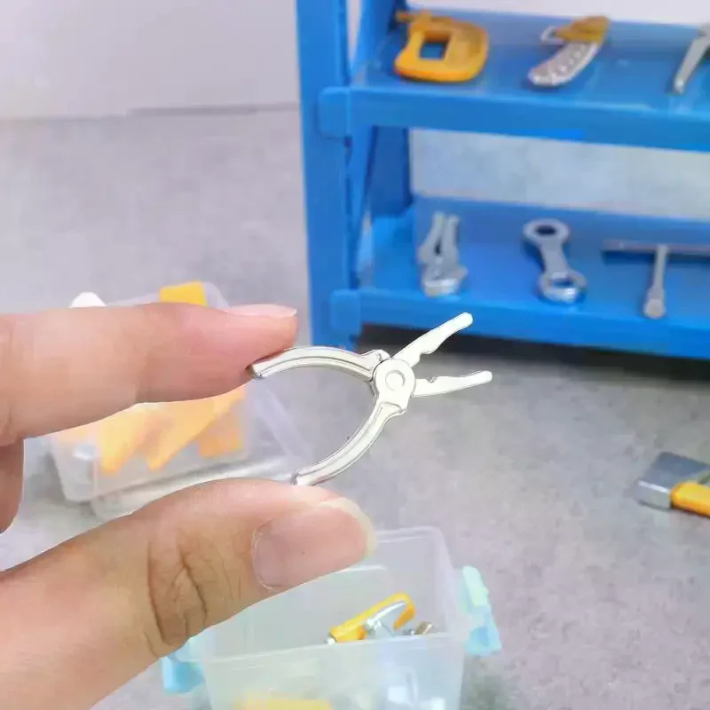 Miniatur-Werkzeugset im Maßsta – Workshop Tools Toy Bewertung und Preis