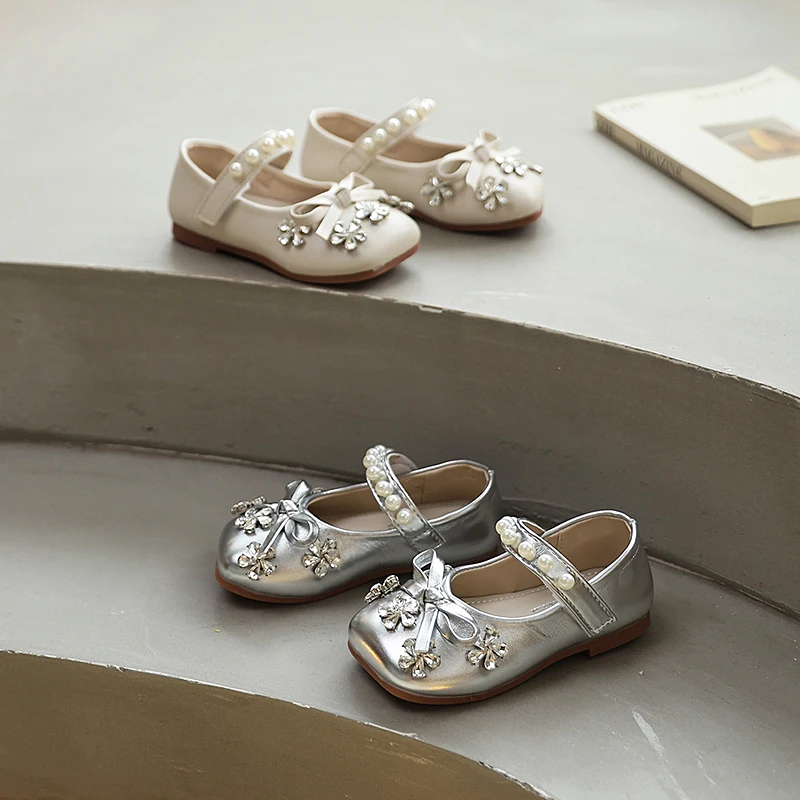 

Luxury Girls Princess Party Shoes 2025 New Children's Leather School Shoes with Bowknot Fashion Kids Wedding Ballet Flat Shoes