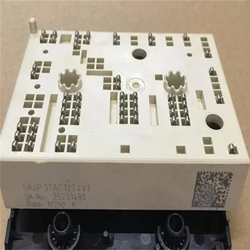 

Bulk Pack SKIIP39AC12T4V1 SKIIP37AC12T4V1 SKIIP38AC126V2 SKIIP39AC126V1 SKIIP37AC126V1 SKIIP38AC12T4V1 Electronic Component Lot