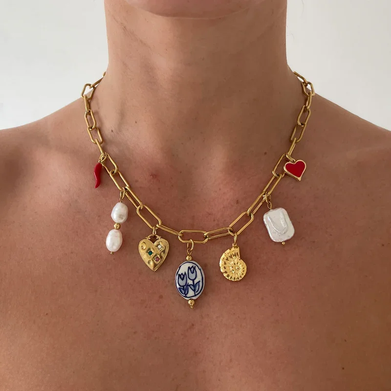 Keen-on-Halsketten für Damen, Edelstahl, wetterfest, Schmuck, anlaufgeschützt, herzförmige Chili-Perle, neuer Großhandel