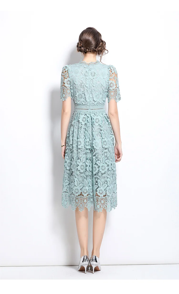 Nischenkleid im französischen Stil, wasserlösliches Spitzenkleid 2025, Damen-Sommer-Retro-elegantes Temperament, hohle Stickerei, mittellanges Kleid