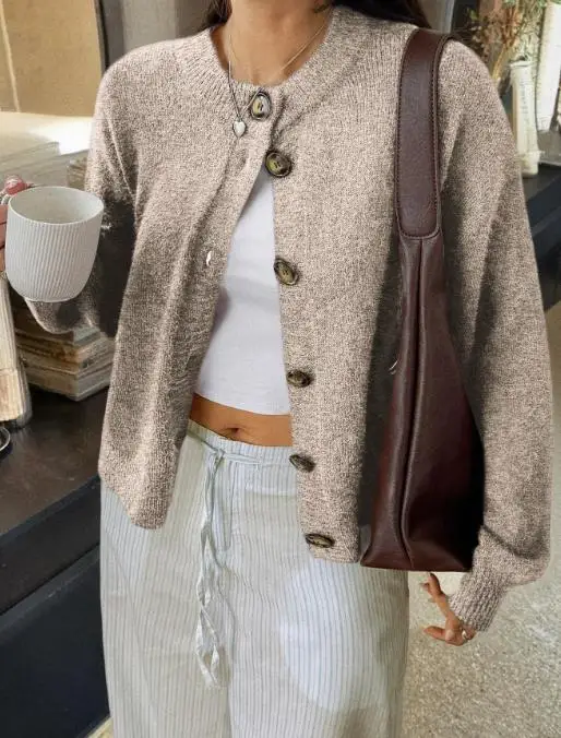 

2025 Autumn and Winter New Fashion Casual Coat Vacation Button Long Sleeved Shirt Jacket Sweater Women's Clothing