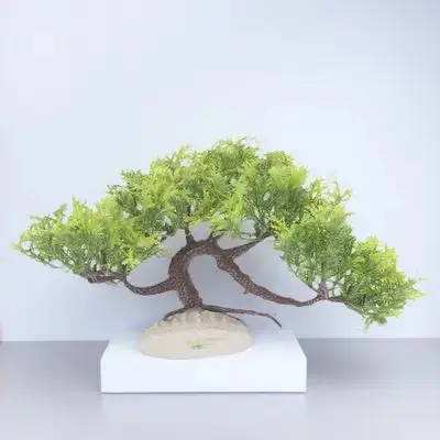 

Large Plastic Artificial Pine Tree Fish Tank Plant Decoration Realistic Fake Aquarium Ornament for Fish and Reptile Tanks