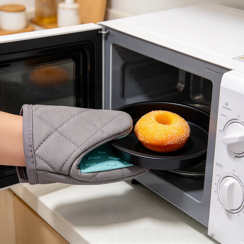 Heat Resistant Oven Mitts with Fish Pattern Silicone Grip, Quilted Cotton Anti-Scald Kitchen Gloves for Cooking Baking BBQ Grill