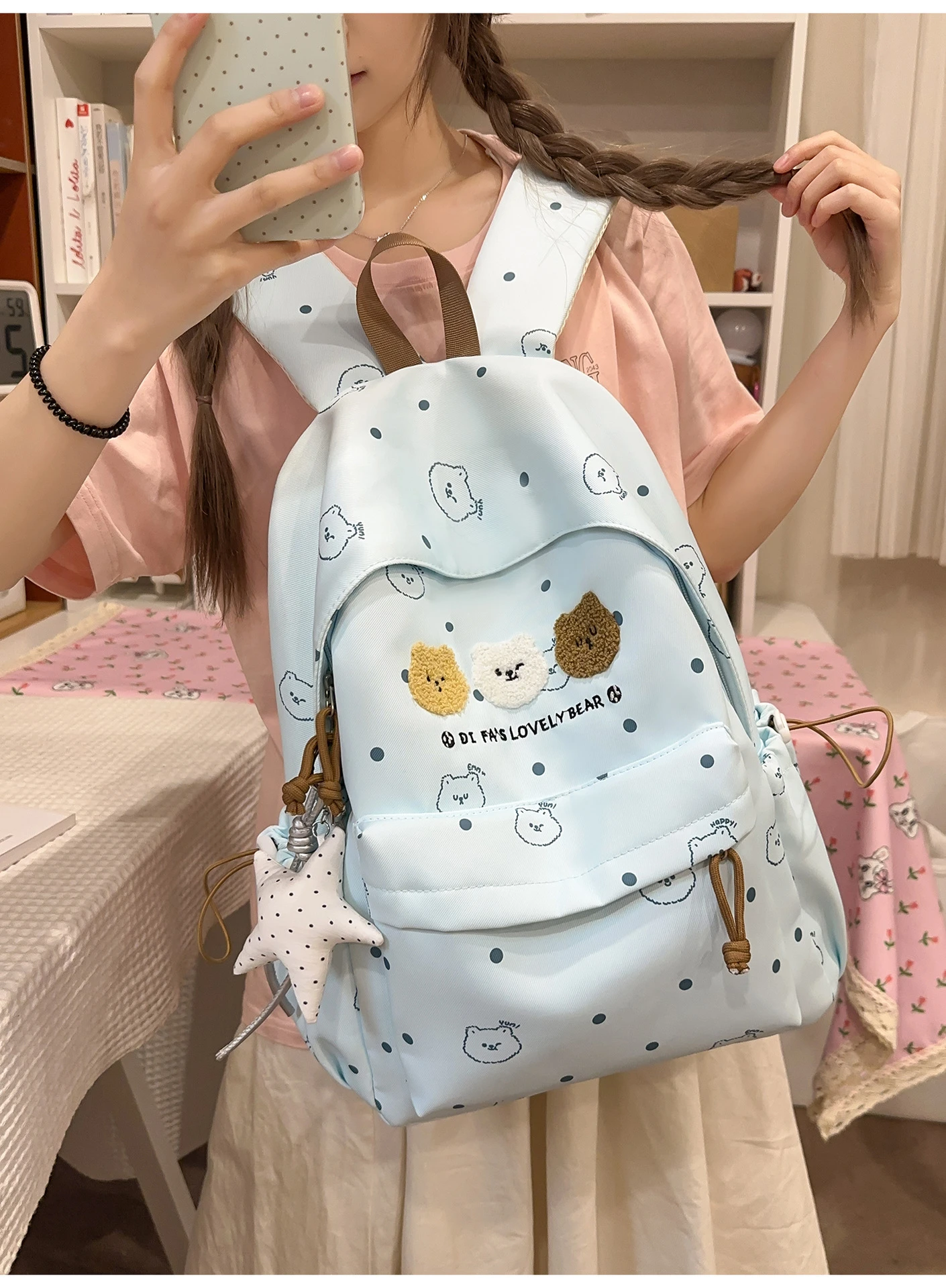 Neuer Studenten-Tagesrucksack aus Canvas für Damen mit Punktdruck und Flauschigem Bären-Patch, Leichte Schultasche für Teenager mit Stern-Anhänger – Detail 26