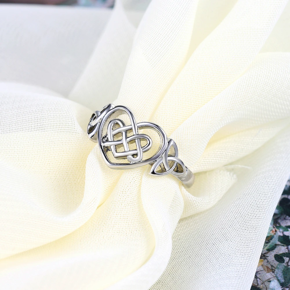 ZHOUYANG Rings For Women Lady Classic Hollow Out Love Heart Celtic Knot Silver Color Wedding Party Gifts Fashion Jewelry KAR397