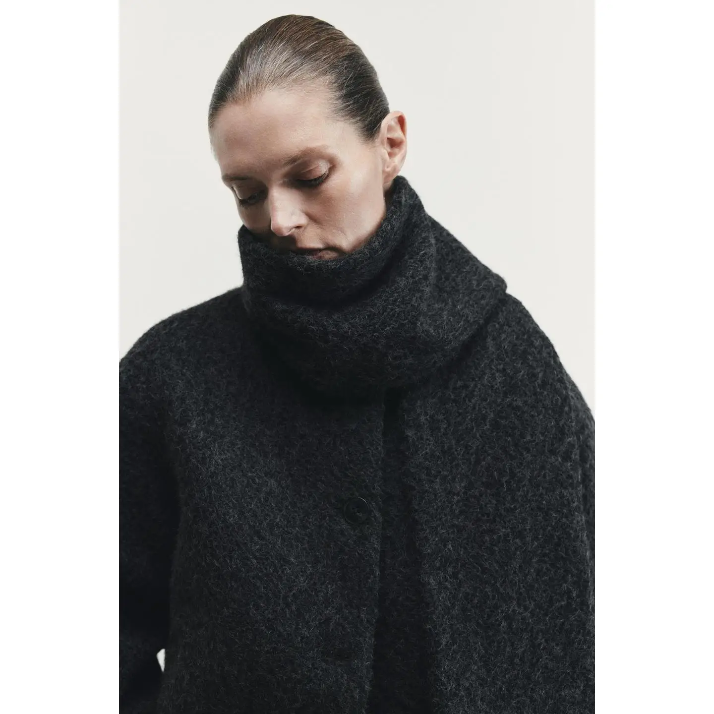 Ey Ort Circle Woole… - image